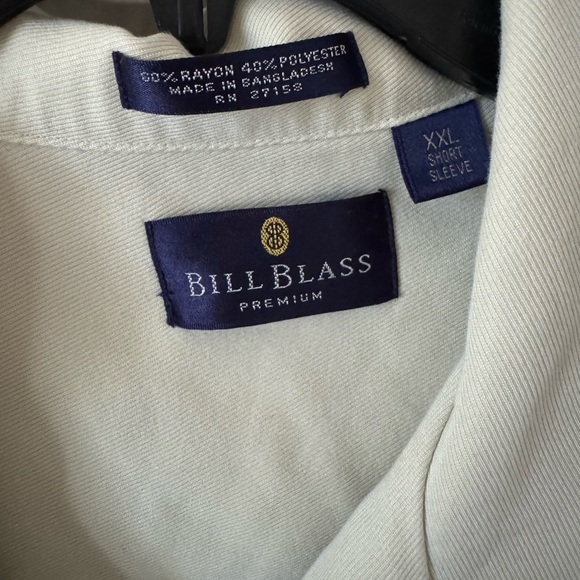 Bill Blass Premium Button Down Shirt - Picture 3 of 6